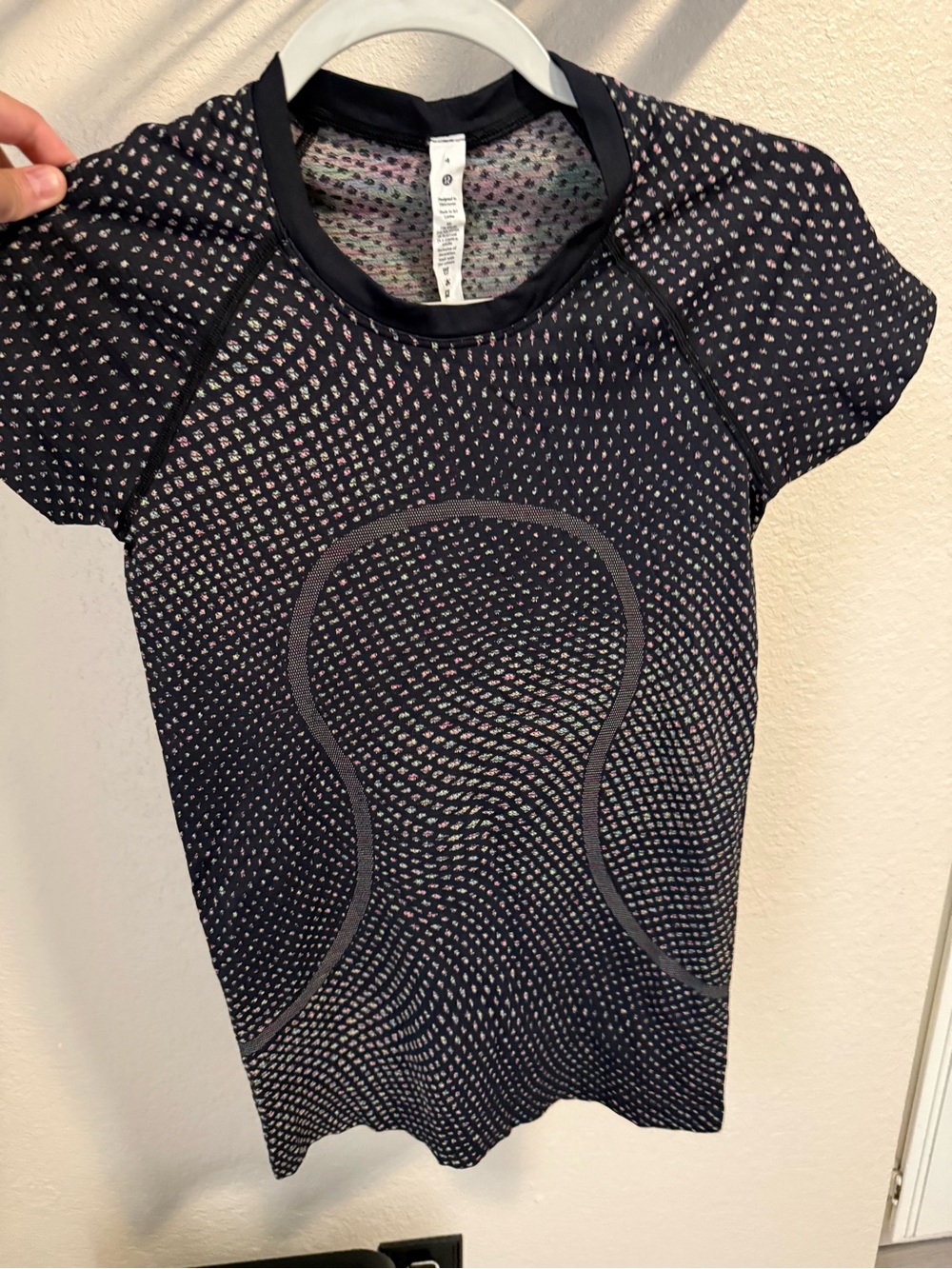 Lululemon Swiftly Tech Short Sleeve 2.0 Black Patterned Running Shirt Size 4